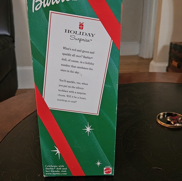 2000 Holiday Barbie NIB - Picture 4 of 4